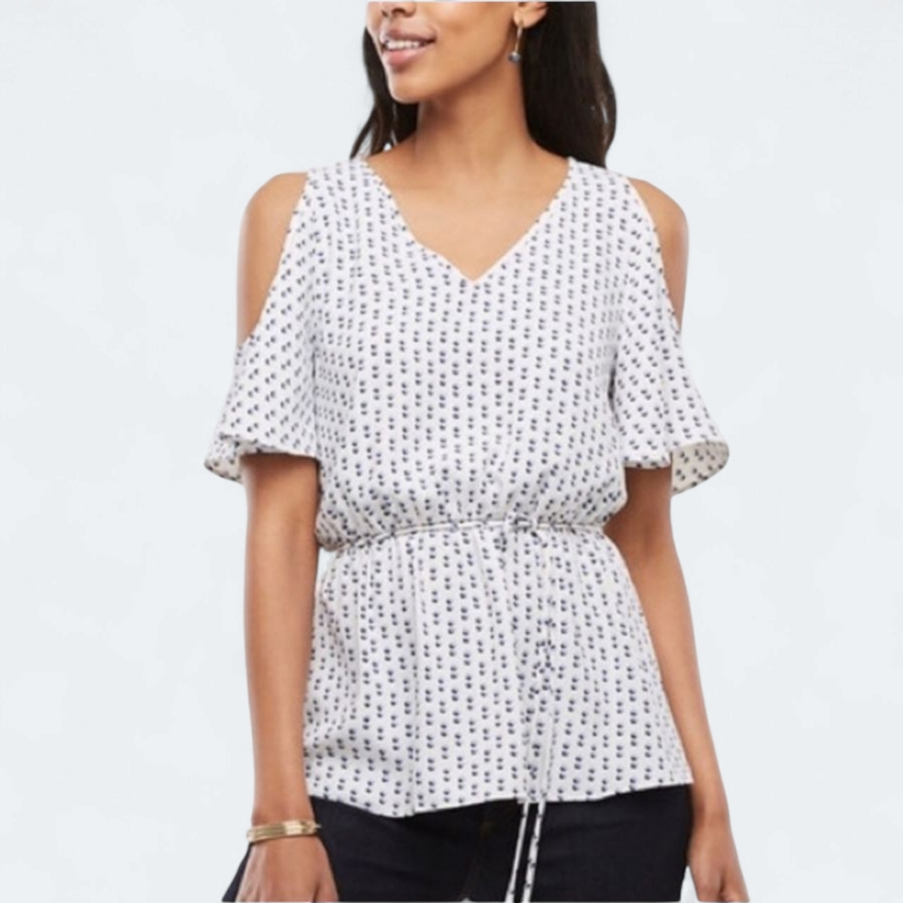 Ann Taylor Cold Shoulder Peplum Top Womens Size xs - Picture 8 of 9